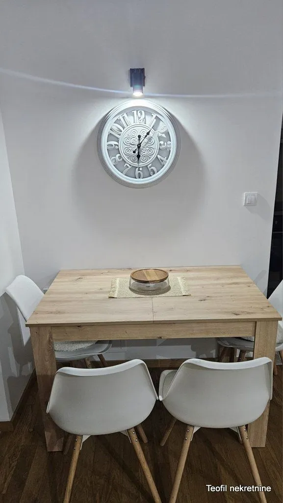 Prodaja, trosoban stan, 66m², Lazarevac, Beograd