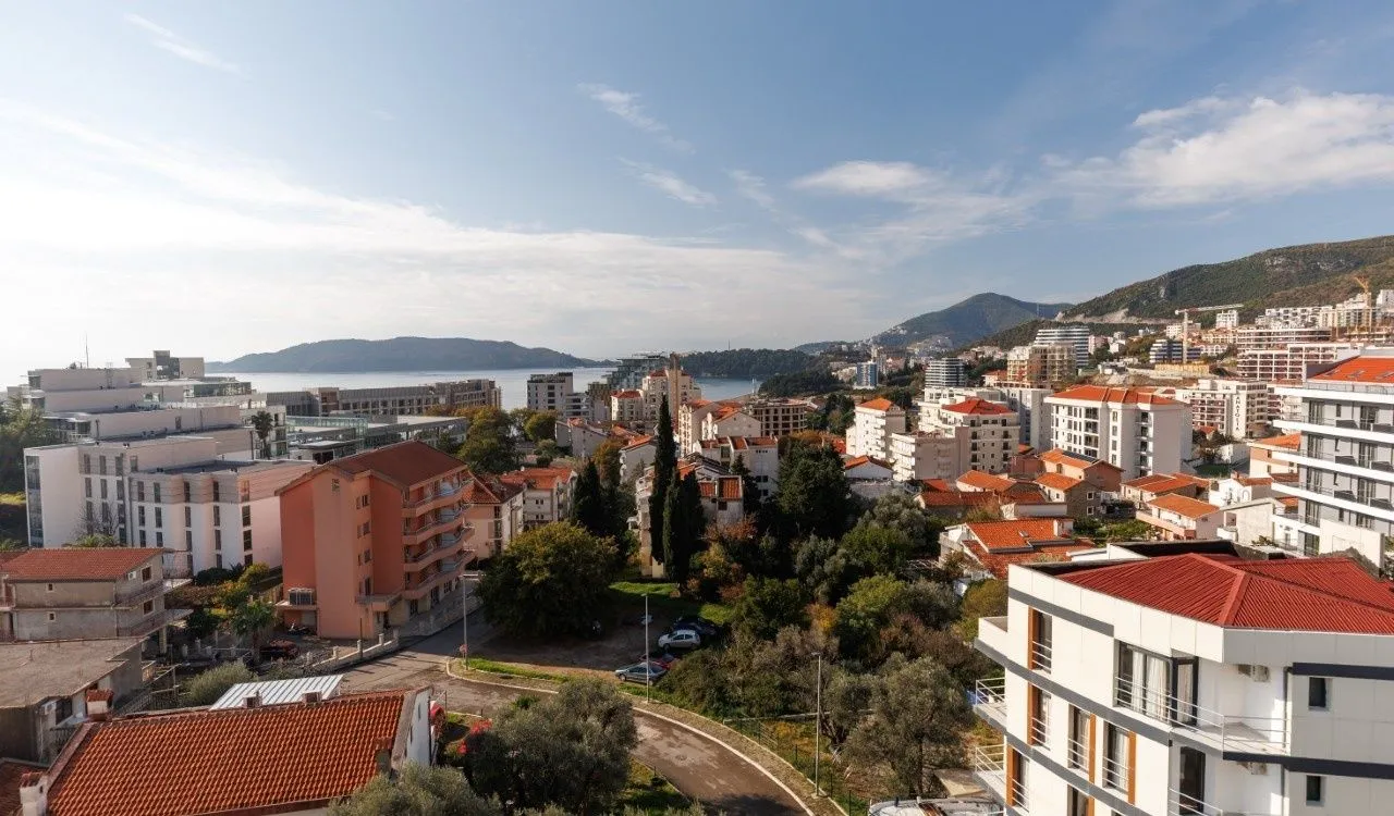 Prodaja, trosoban stan, Bečići, Budva