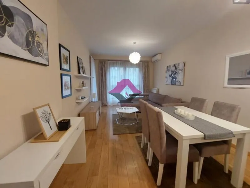 Izdavanje, dvosoban stan, 53m², Tašmajdan, Palilula Sve Podlokacije