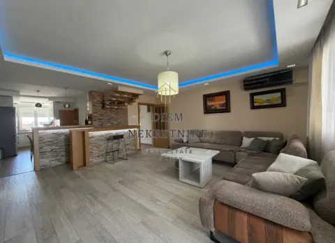 Rent, three bedroom apartment, 140m², Zabjelo, Podgorica - image 11
