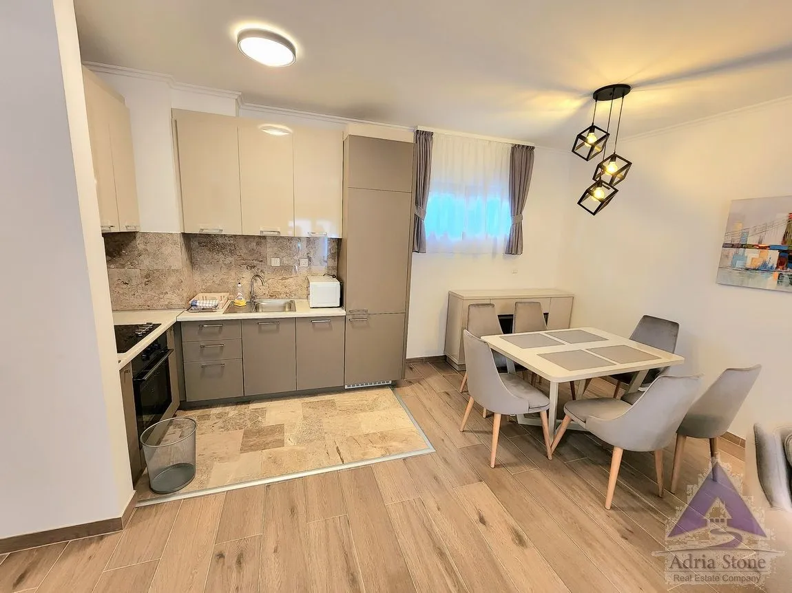 Prodaja, jednosoban stan, 87m², Pržno, Budva