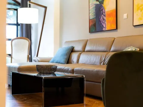 Izdavanje, trosoban stan, 120m², Podgorica, Crna Gora - image 6