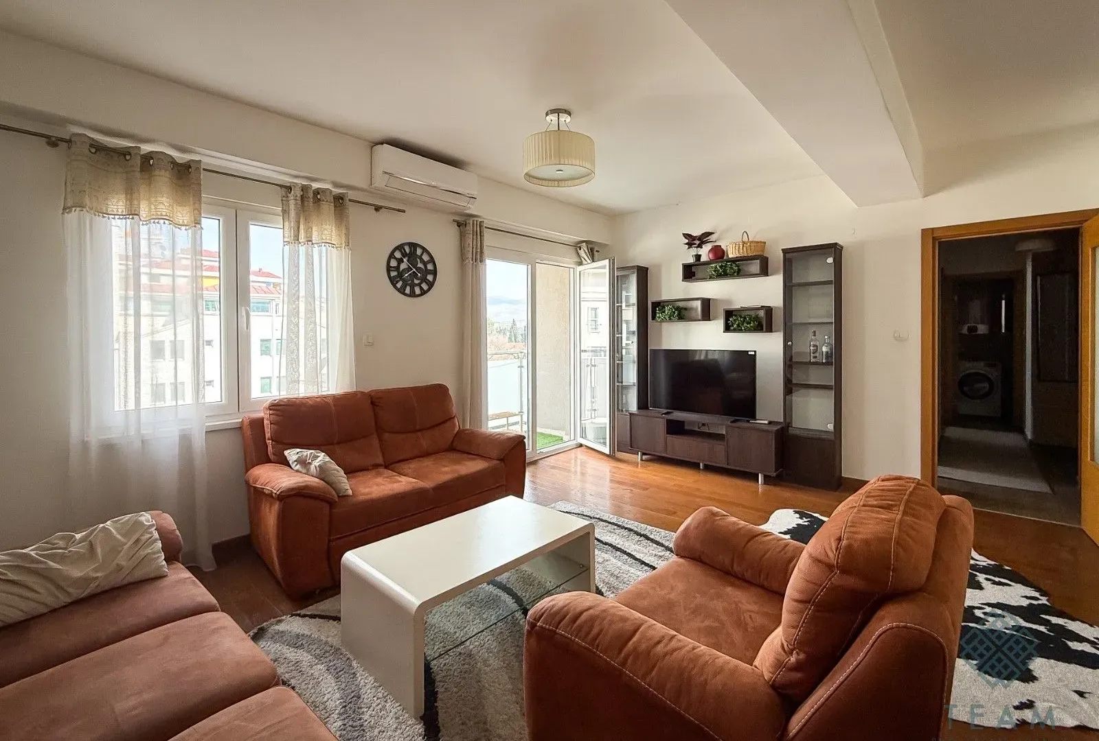 Prodaja, dvosoban stan, 65m², Ljubović, Podgorica