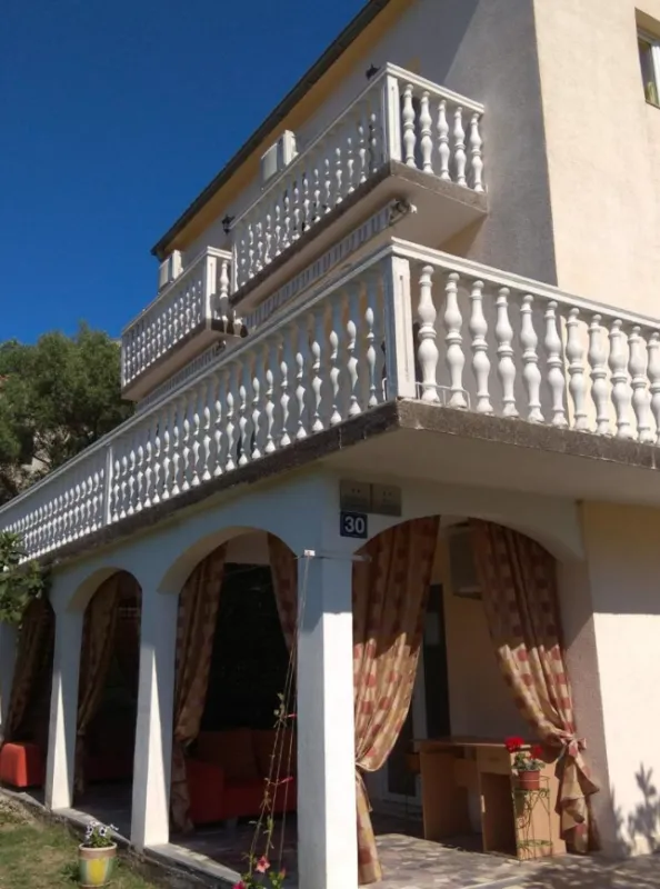 Sale, house, 338m², Bijeli Do, Budva