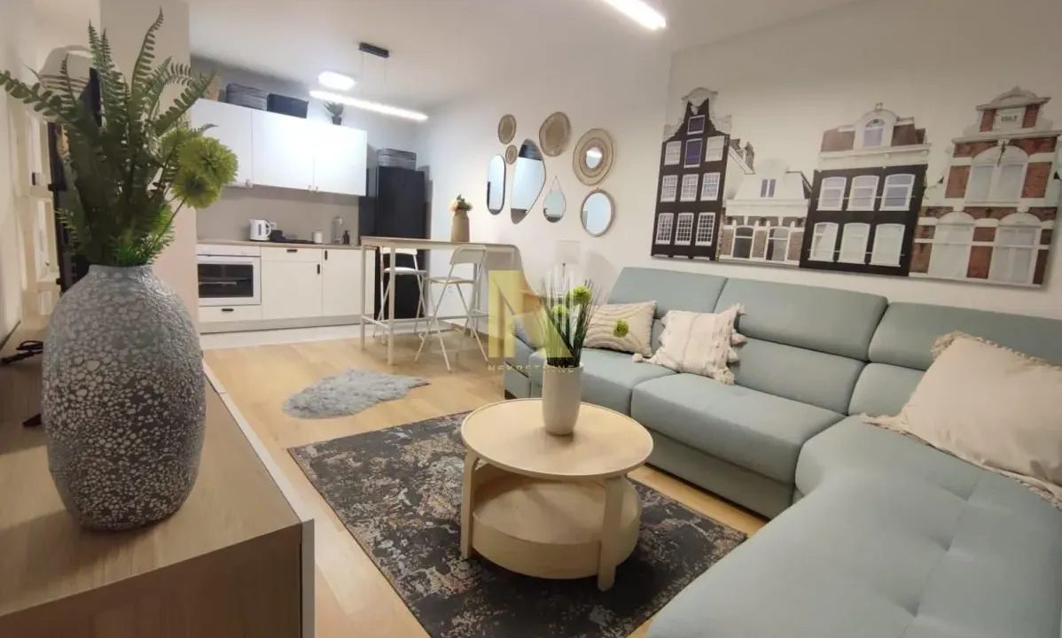 Izdavanje, jednosoban stan, 40m², Centar, Novi Sad