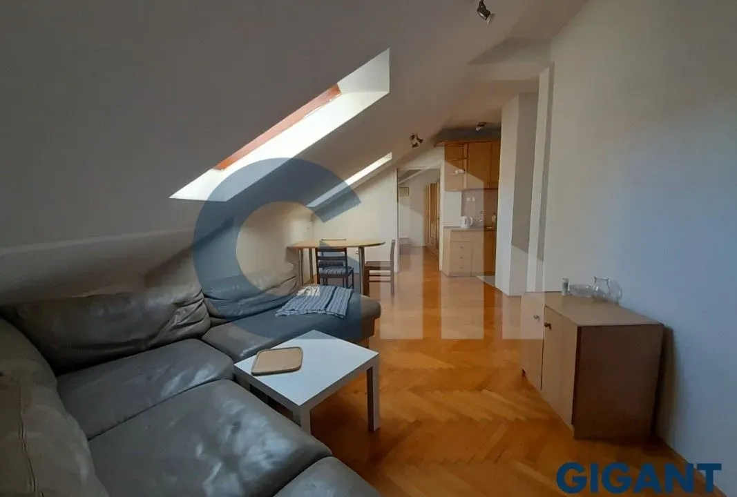 Sale, two bedroom apartment, 52m², Kalenić Pijaca, Vračar Sve Podlokacije