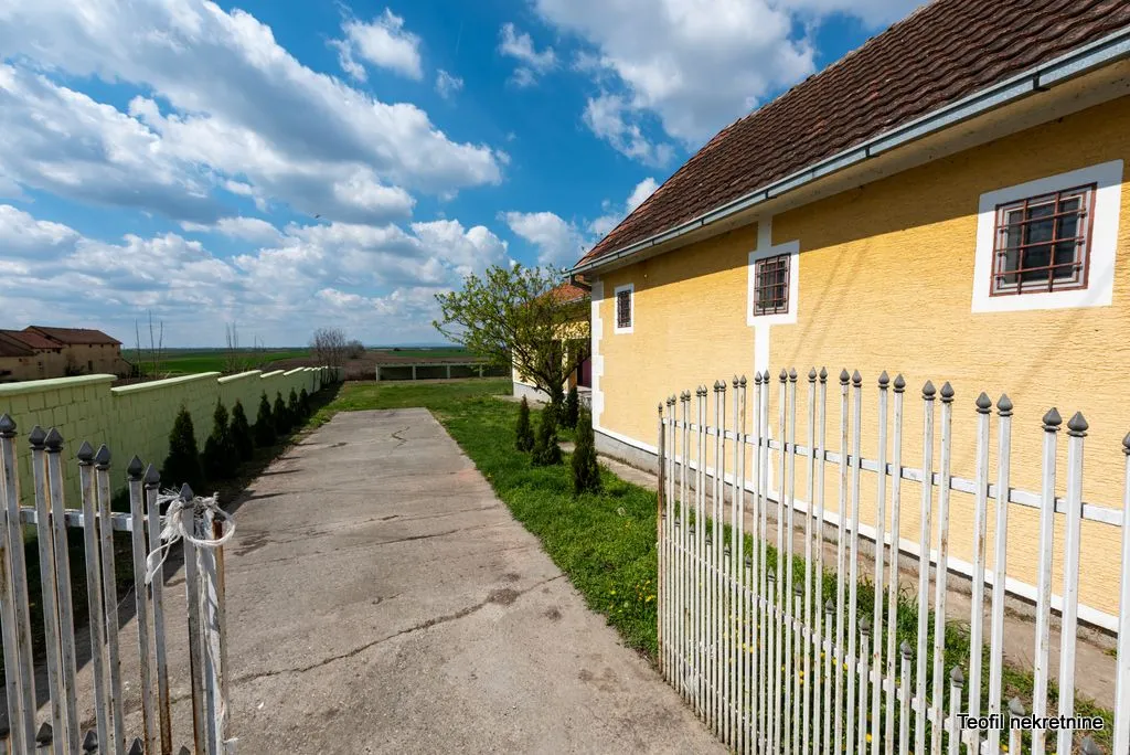 Prodaja, kuća, 147m², Belegiš, Stara Pazova