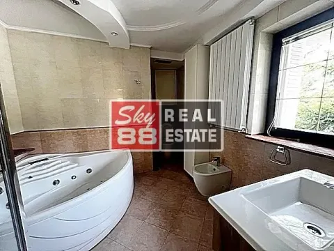 Izdavanje, kuća, 300m², Voždovac Sve Podlokacije, Beograd - image 18