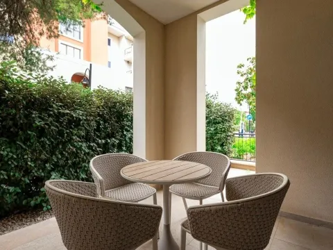 Prodaja, jednosoban stan, 87m², Luštica Bay, Tivat - image 11