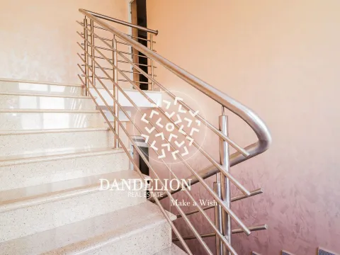 Izdavanje, kuća, 325m², Gorica C, Podgorica - image 22