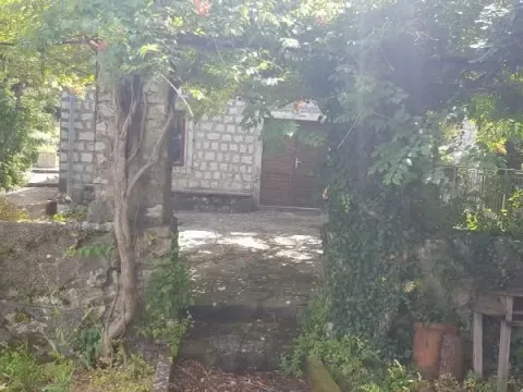 Sale, house, 184m², Dobrota, Kotor