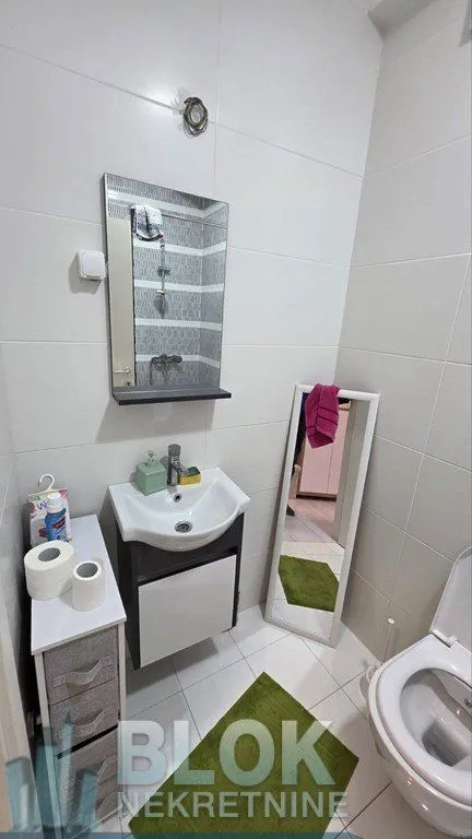 Rent, studio apartment, 30m², Stari Aerodrom, Podgorica