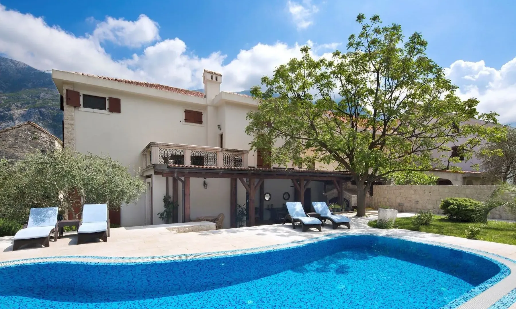 Sale, house, 497m², Prčanj, Kotor