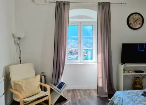 Prodaja, jednosoban stan, 42m², Stari Grad Kotor, Kotor - image 8