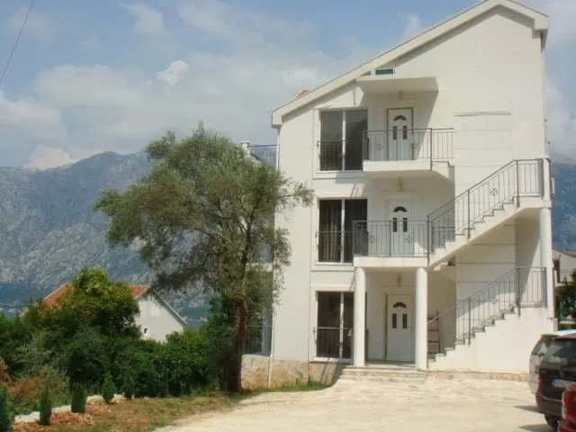 Prodaja, stan, 45m², Stoliv, Kotor