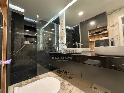Sale, three bedroom apartment, 195m², Pobrežje, Podgorica - image 2