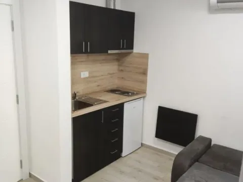 Rent, studio apartment, 32m², Novi Sad, Srbija - image 4