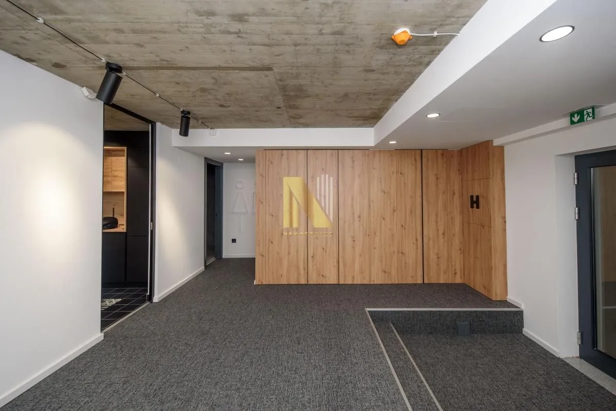 Rent, office space, 279m², Bulevar Oslobodjenja, Novi Sad Sve Podlokacije