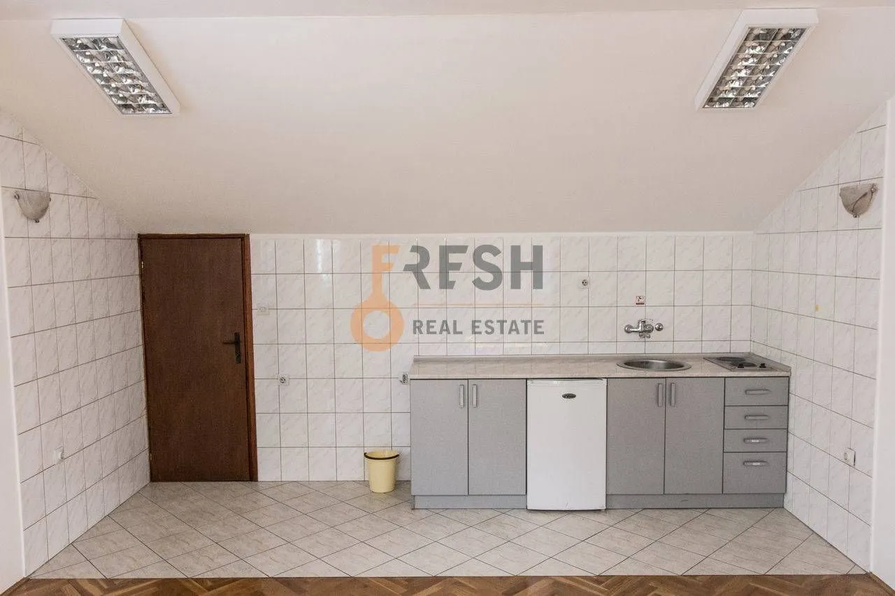 Rent, house, 500m², Ostalo, Podgorica