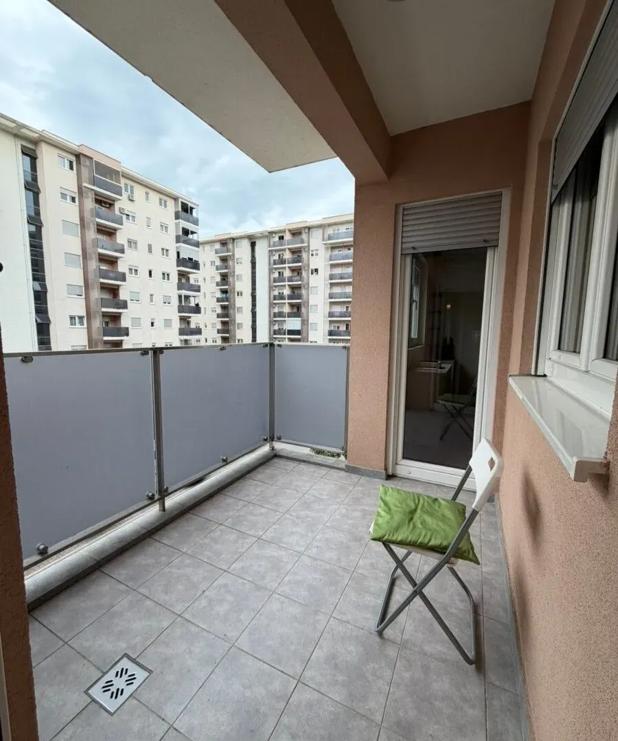 Rent, two bedroom apartment, 72m², City Kvart, Podgorica