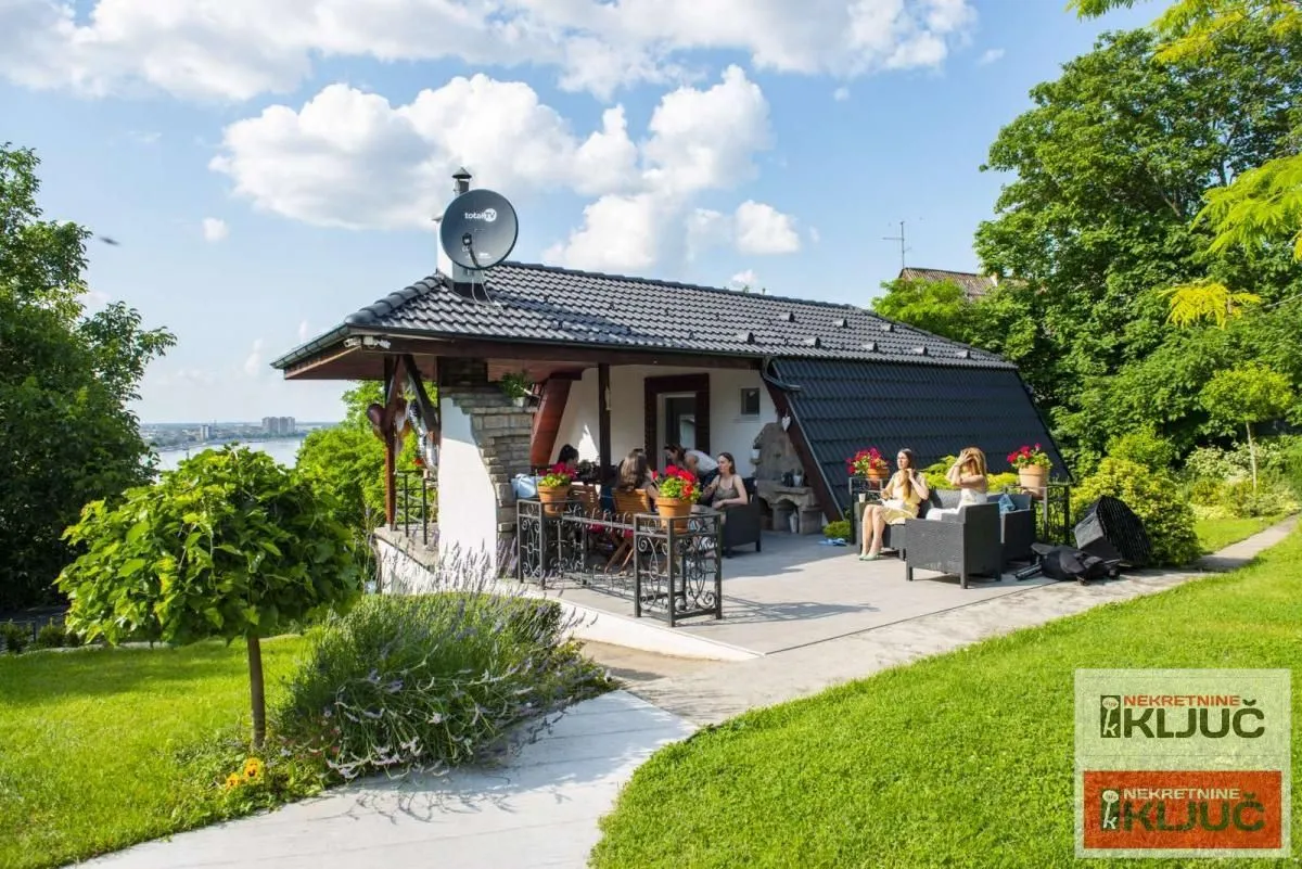 Rent, house, 100m², Petrovaradin, Novi Sad