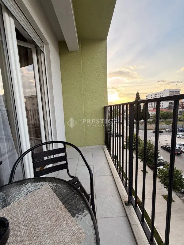 Izdavanje, jednosoban stan, 39m², Pobrežje, Podgorica