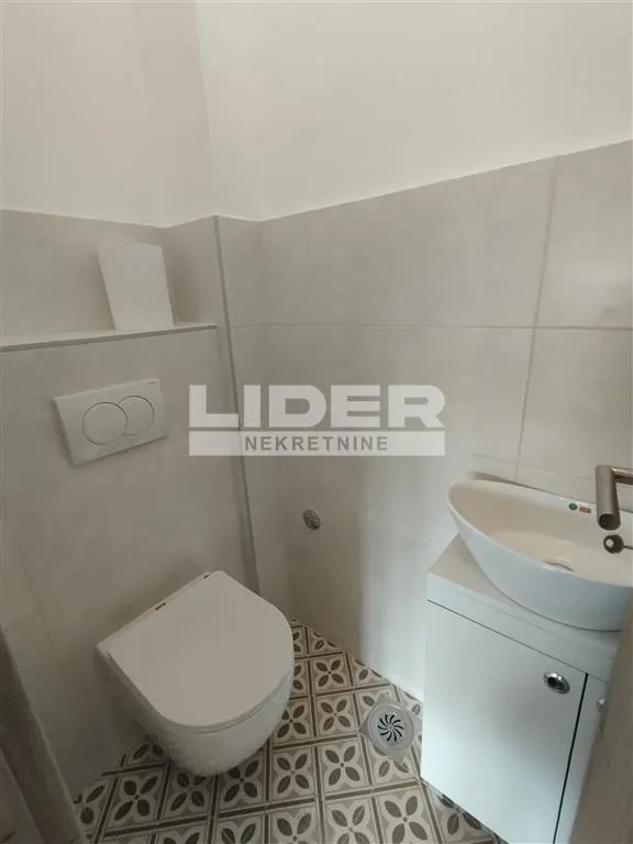 Sale, three bedroom apartment, 67m², Slavujev Venac, Zvezdara Sve Podlokacije