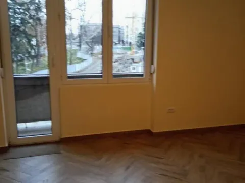 Izdavanje, dvosoban stan, 50m², Stari Grad, Beograd - image 8