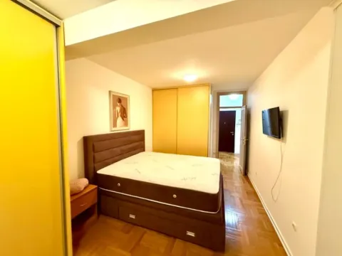 Izdavanje, jednosoban stan, 56m², Preko Morače, Podgorica - image 8