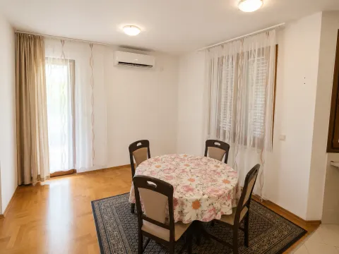 Rent, two bedroom apartment, 80m², Zagorič, Podgorica - image 6