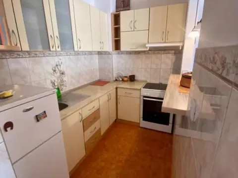 Rent, one bedroom apartment, 46m², Dobrota, Kotor - image 4