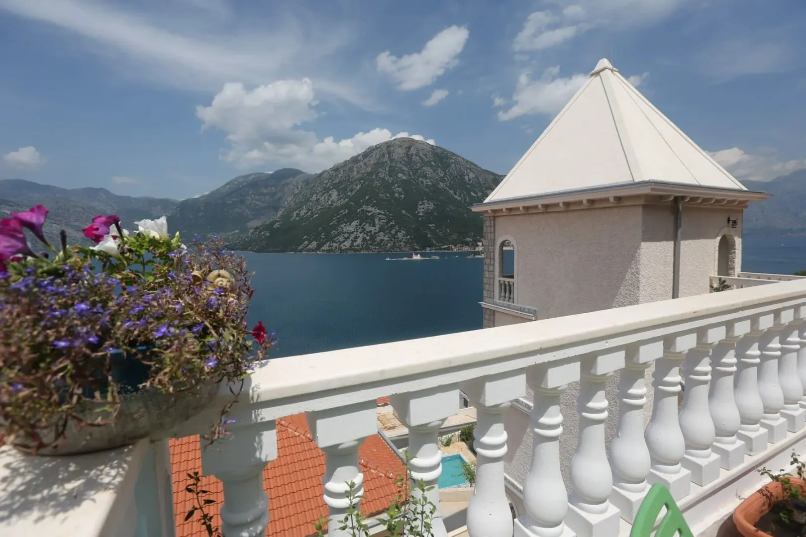 Prodaja, kuća, 235m², Kostanjica, Kotor