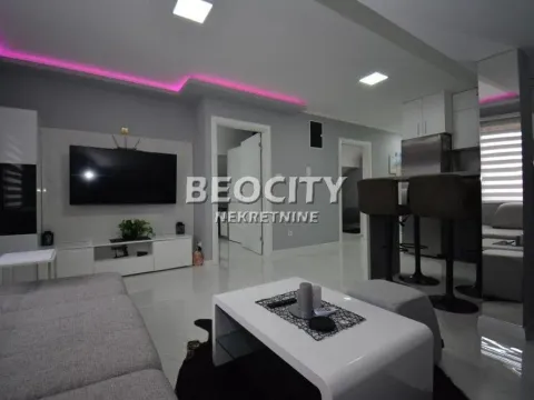 Prodaja, kuća, 345m², Strelište, Pančevo - image 10