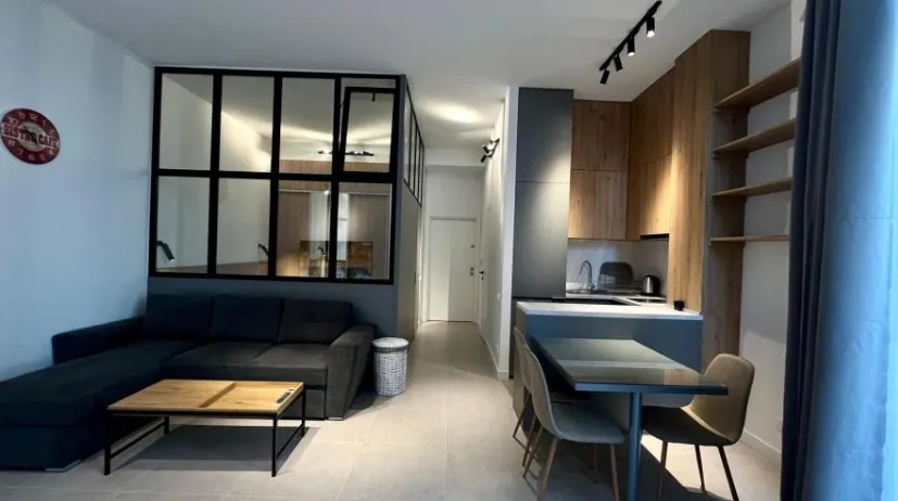 Prodaja, jednosoban stan, 36m², Centar, Tivat