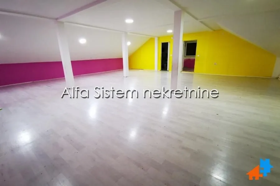 Rent, house, 520m², Voždovac Sve Podlokacije, Beograd
