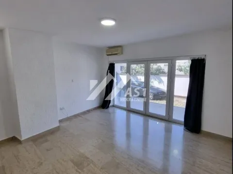 Rent, two bedroom apartment, 68m², Podbara, Novi Sad Sve Podlokacije - image 2