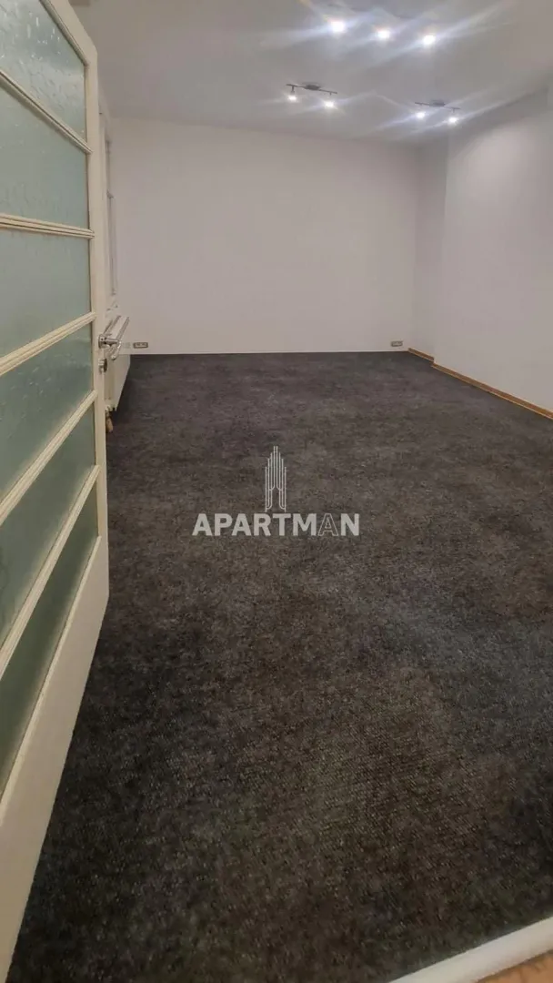 Izdavanje, četvorosoban stan, 90m², Stari Grad, Beograd