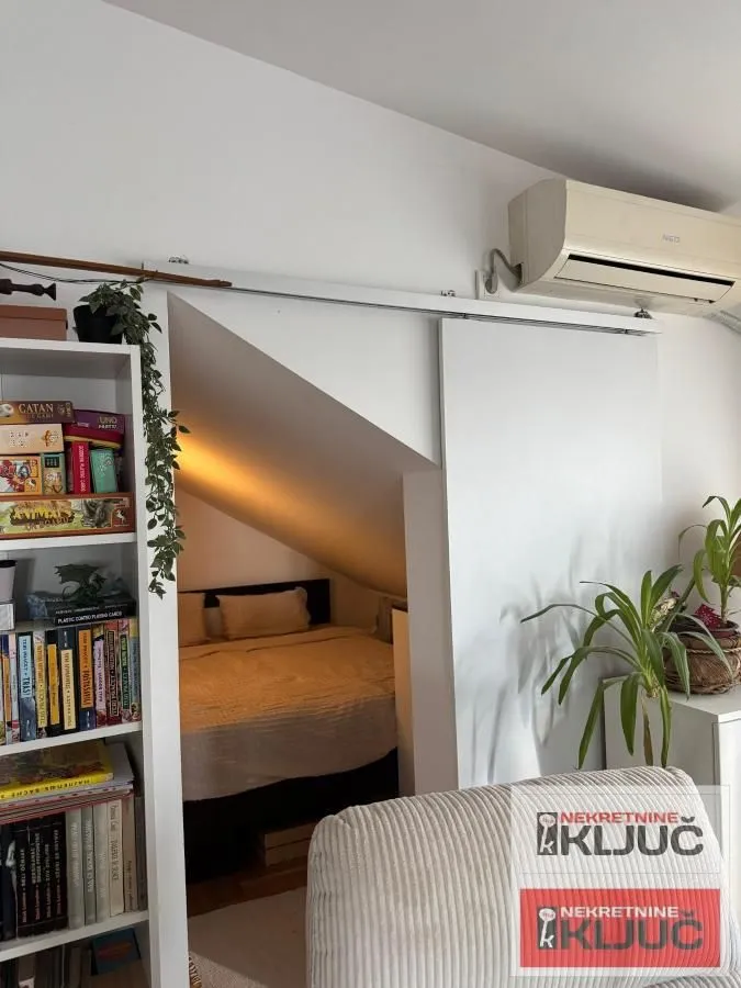 Prodaja, trosoban stan, 69m², Veternik, Novi Sad Sve Podlokacije