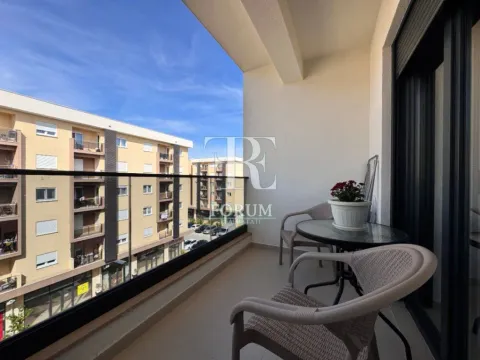 Izdavanje, jednosoban stan, 50m², City Kvart, Podgorica - image 11