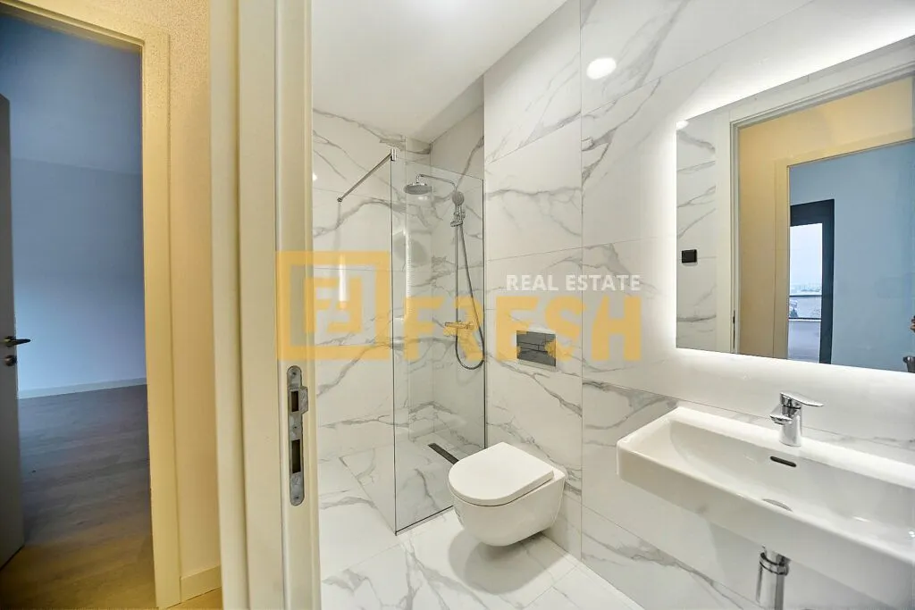 Prodaja, trosoban stan, 149m², Krivi Most, Podgorica