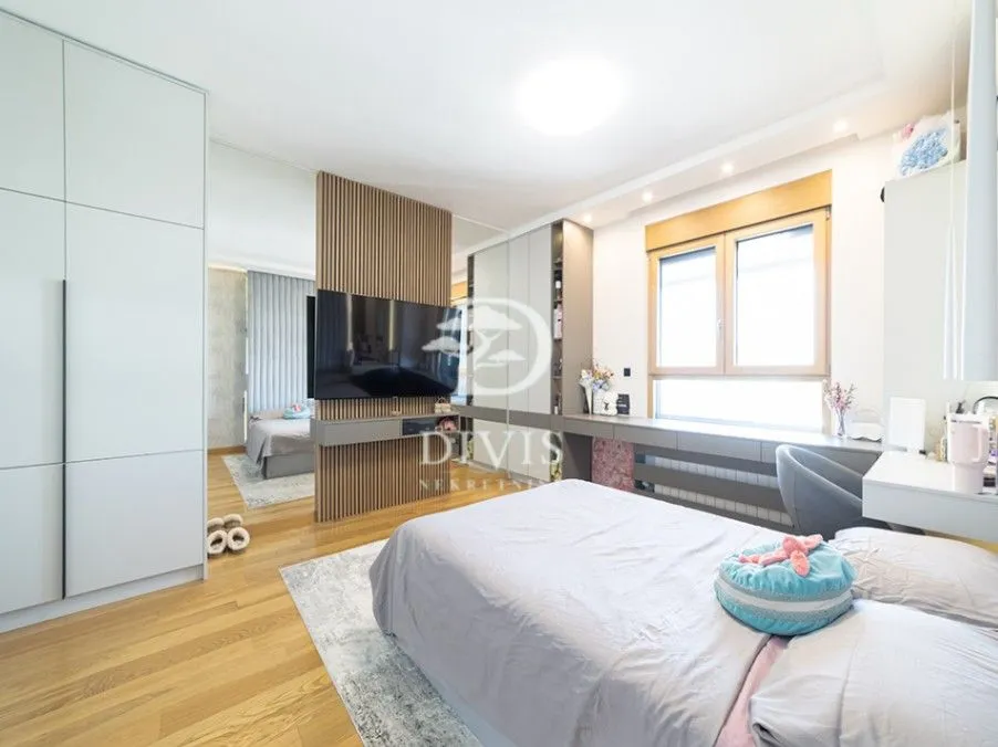 Prodaja, petosoban stan, 165m², Novi Beograd Blok 65, Novi Beograd Sve Podlokacije