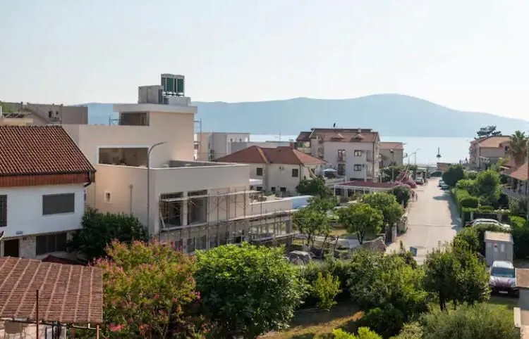 Rent, one bedroom apartment, 40m², Centar, Tivat