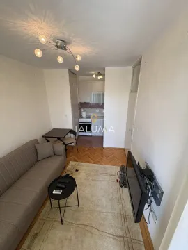 Rent, one bedroom apartment, 38m², Pejton, Podgorica - image 2
