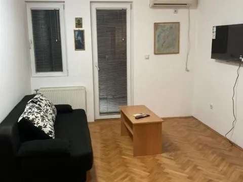 Rent, one bedroom apartment, 37m², Centar, Jagodina