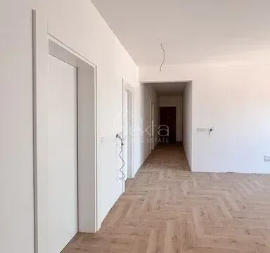 Prodaja, stan, 67m², Tivat, Crna Gora - image 4