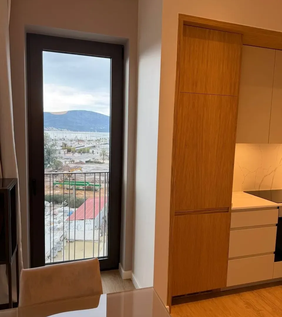 Rent, one bedroom apartment, 50m², Boka Place, Tivat