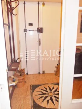 Rent, four bedroom apartment, 110m², Stari Grad, Beograd - image 7