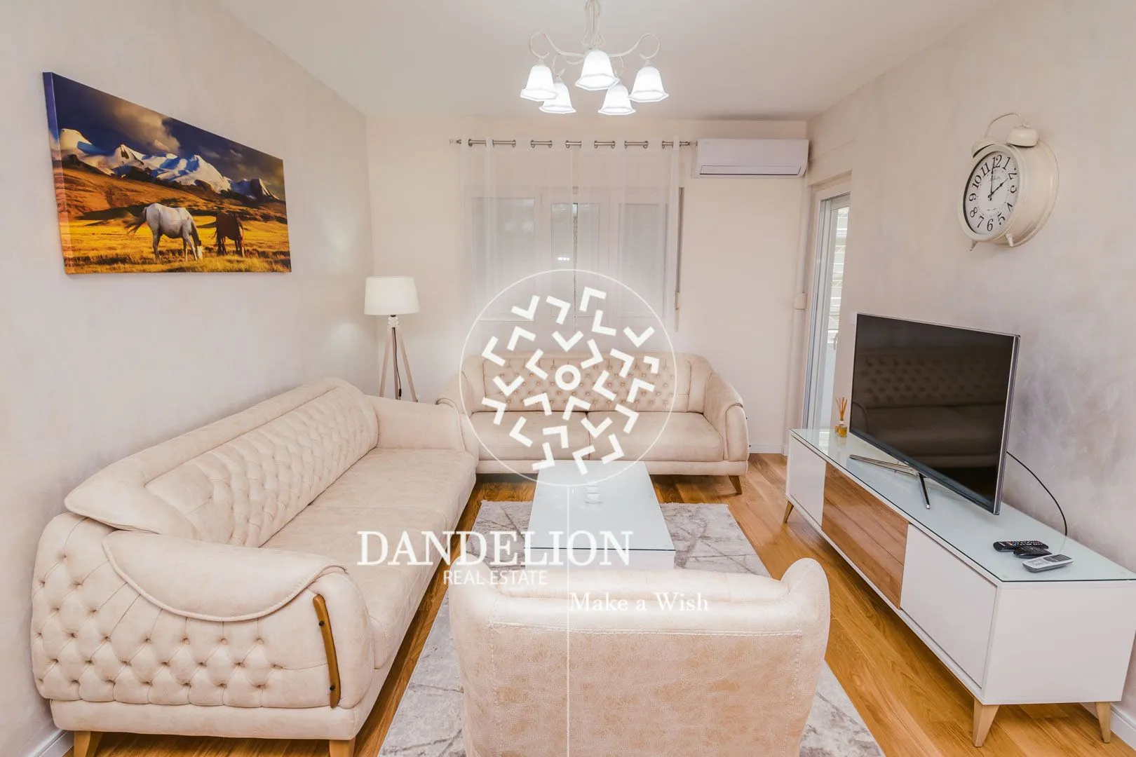 Izdavanje, jednosoban stan, 50m², Central Point, Podgorica