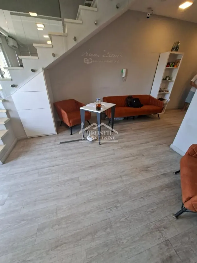 Sale, apartment, 118m², Đeram Pijaca, Beograd