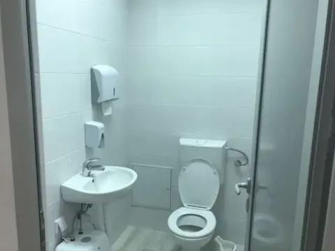 Izdavanje, poslovni prostor, 200m², Uciteljsko Naselje, Zvezdara Sve Podlokacije - image 10